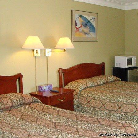 Faulds Motel Сарниа Стая снимка